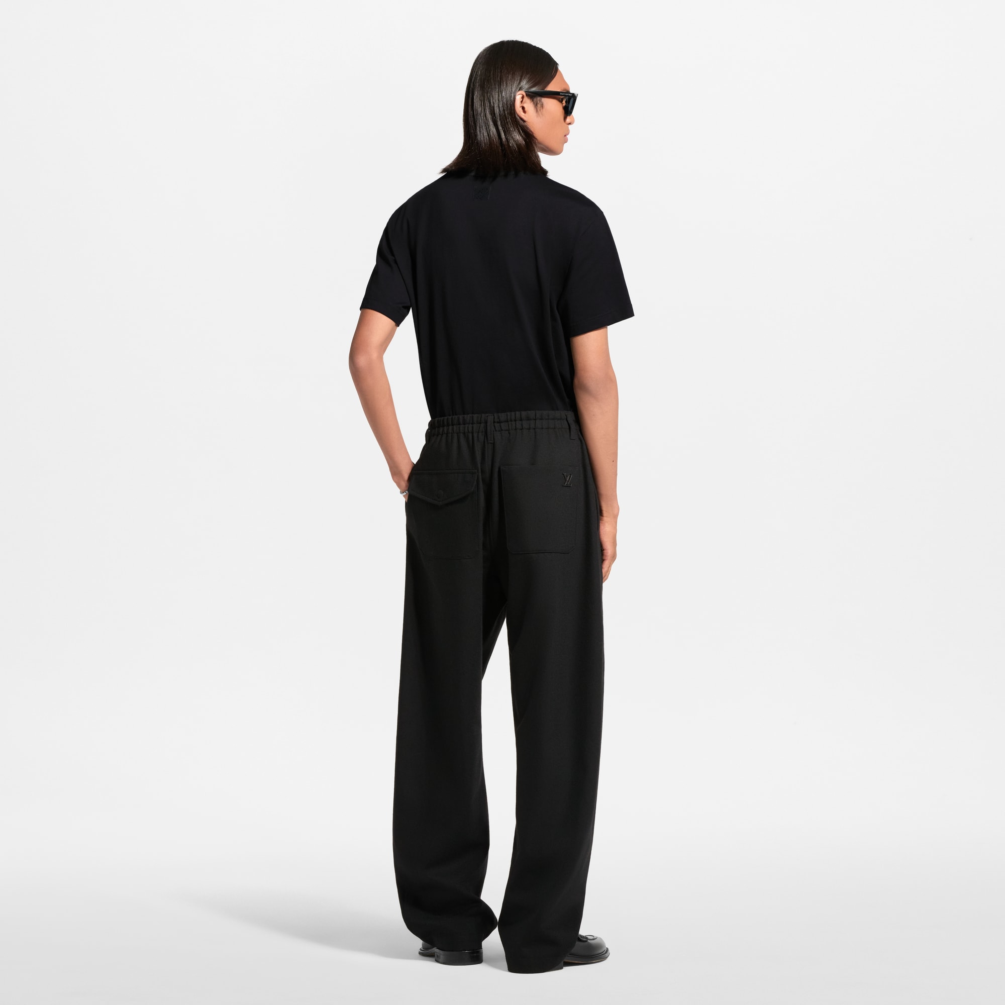 エンべリッシュド シグネチャーTシャツ ｜ルイ・ヴィトン 公式サイト